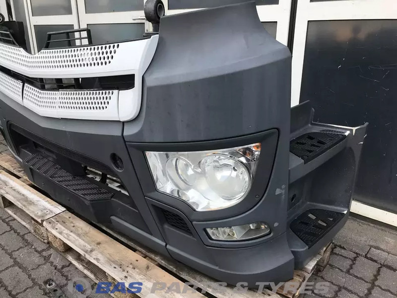 Mercedes-Benz Antos MP4 - Bumper for Truck: picture 2 Mercedes-Benz Antos MP4 - Bumper for Truck: picture 2