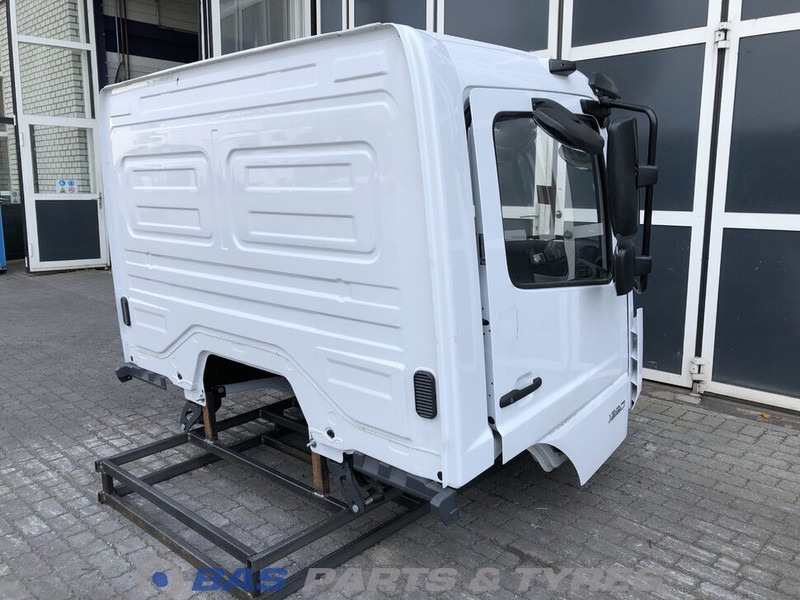 Mercedes-Benz Atego MP4 Mercedes ClassicSpace S-cab L1H1 A 973 600 00 20 - Cab and interior for Truck: picture 4 Mercedes-Benz Atego MP4 Mercedes ClassicSpace S-cab L1H1 A 973 600 00 20 - Cab and interior for Truck: picture 4