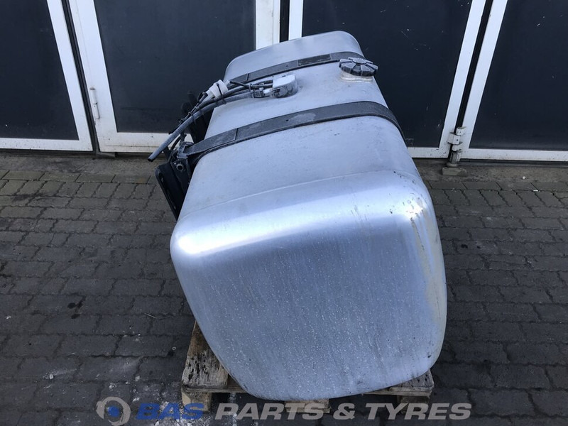 Mercedes-Benz - Fuel tank for Truck: picture 2 Mercedes-Benz - Fuel tank for Truck: picture 2
