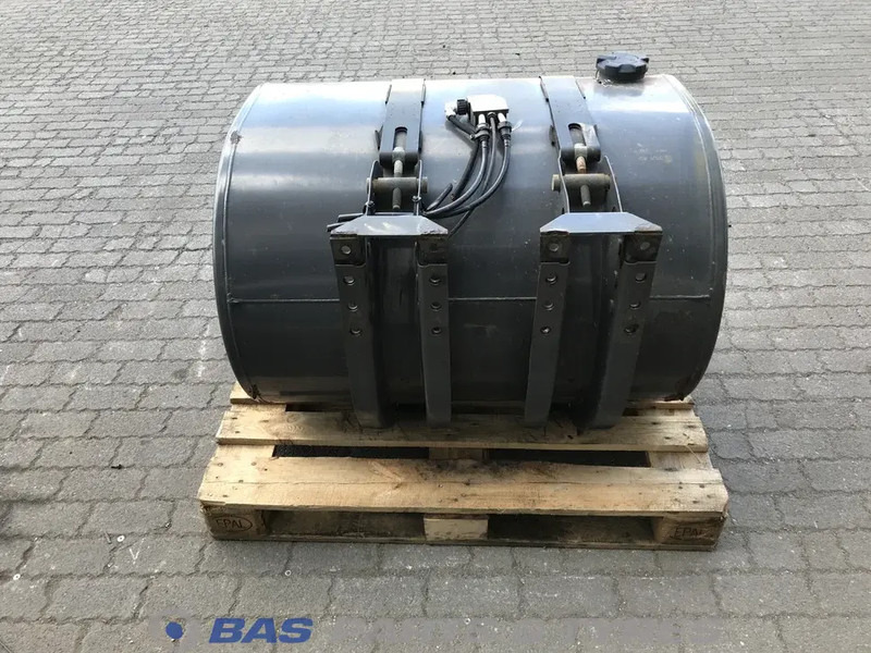 Renault Brandstoftank Renault 405 Liter G0000117 - Fuel tank for Truck: picture 3 Renault Brandstoftank Renault 405 Liter G0000117 - Fuel tank for Truck: picture 3