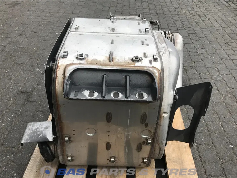 Renault  - Muffler for Truck: picture 4 Renault  - Muffler for Truck: picture 4