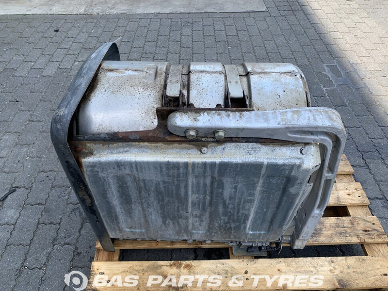 Renault Premium Euro 4-5 Uitlaatdemper Renault 7420899867 - Muffler for Truck: picture 2 Renault Premium Euro 4-5 Uitlaatdemper Renault 7420899867 - Muffler for Truck: picture 2