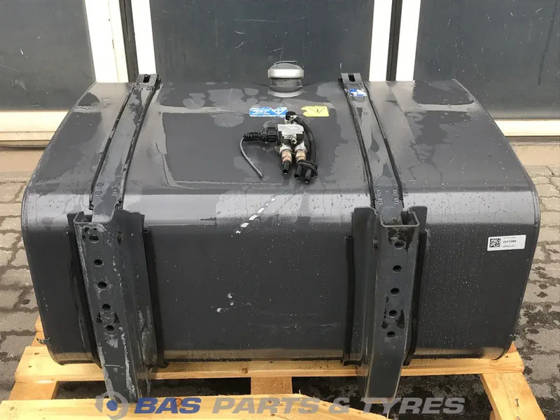 Scania - Fuel tank for Truck: picture 3 Scania - Fuel tank for Truck: picture 3