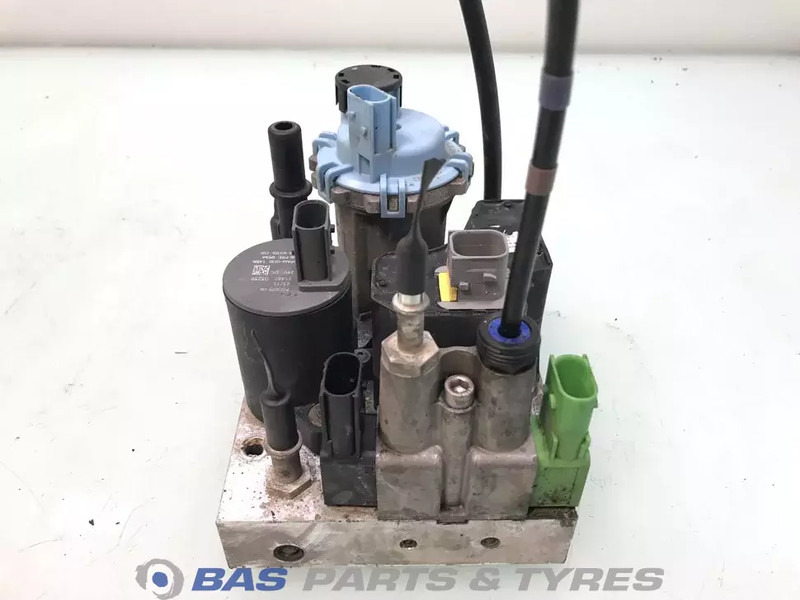 Renault AdBlue pomp Renault 7421679299 - Spare parts for Truck: picture 2 Renault AdBlue pomp Renault 7421679299 - Spare parts for Truck: picture 2