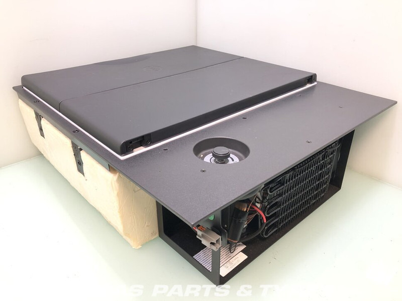Renault C-Serie Koelkast Renault 26 Liter 7482268889 - Spare parts for Truck: picture 3 Renault C-Serie Koelkast Renault 26 Liter 7482268889 - Spare parts for Truck: picture 3