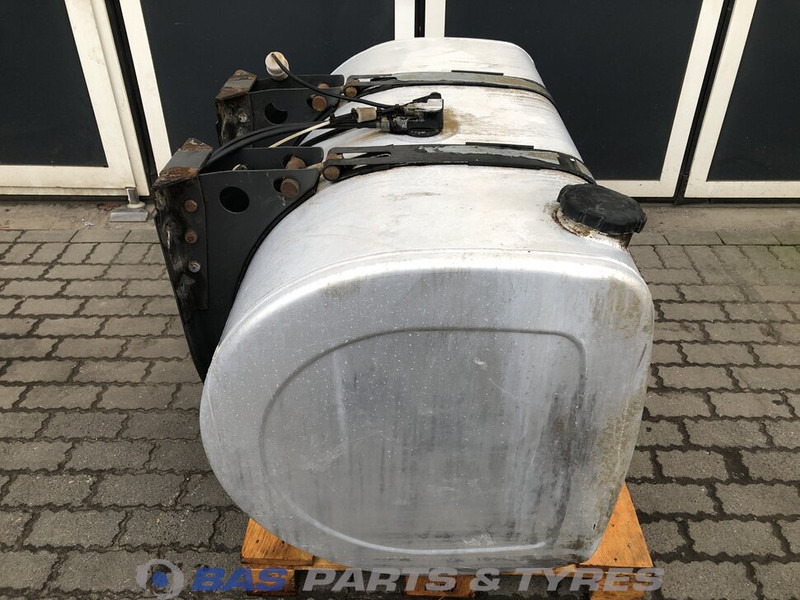 Volvo Brandstoftank Volvo 450 Liter G0000124 - Fuel tank for Truck: picture 4 Volvo Brandstoftank Volvo 450 Liter G0000124 - Fuel tank for Truck: picture 4