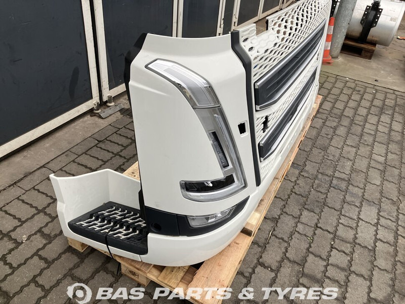 Volvo FH4B - Bumper for Truck: picture 3 Volvo FH4B - Bumper for Truck: picture 3