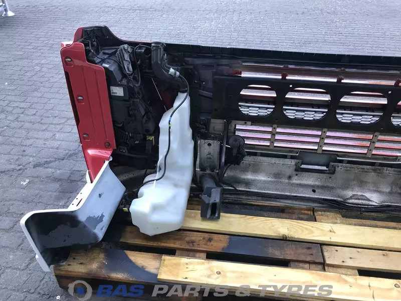 Volvo FM4 - Bumper for Truck: picture 4 Volvo FM4 - Bumper for Truck: picture 4