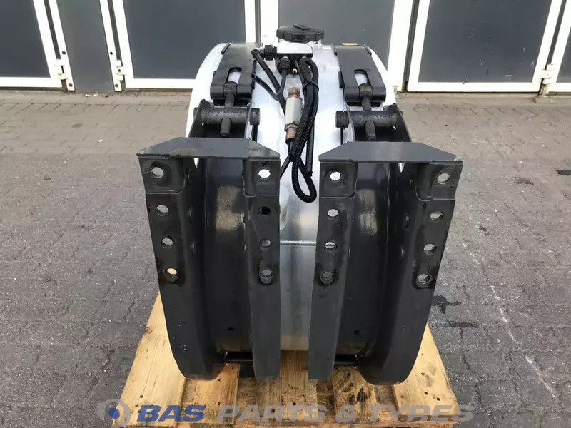 Volvo - Fuel tank for Truck: picture 3 Volvo - Fuel tank for Truck: picture 3