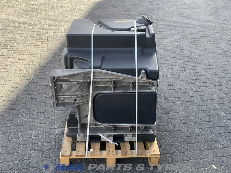 Volvo - Fuel tank for Truck: picture 3 Volvo - Fuel tank for Truck: picture 3