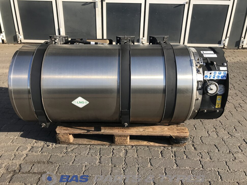 Volvo - Fuel tank for Truck: picture 1 Volvo - Fuel tank for Truck: picture 1