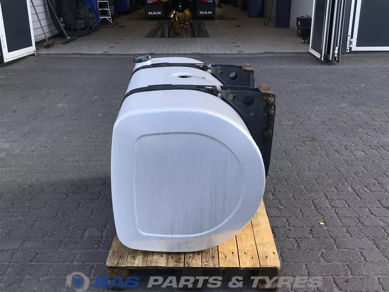 Volvo - Fuel tank for Truck: picture 2 Volvo - Fuel tank for Truck: picture 2