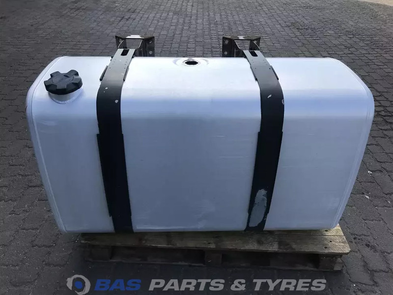Volvo - Fuel tank for Truck: picture 1 Volvo - Fuel tank for Truck: picture 1