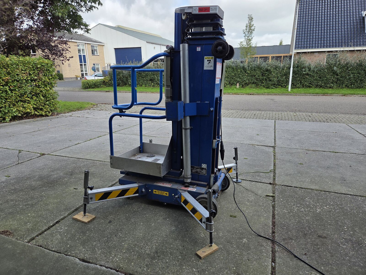 UpRight UL25 II hefsteiger - Vertical mast lift: picture 2 UpRight UL25 II hefsteiger - Vertical mast lift: picture 2