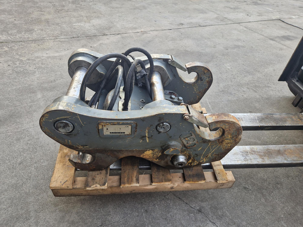 ENGANCHE RAPIDO LIEBHERR SWA48 - Quick coupler for Construction machinery: picture 1 ENGANCHE RAPIDO LIEBHERR SWA48 - Quick coupler for Construction machinery: picture 1
