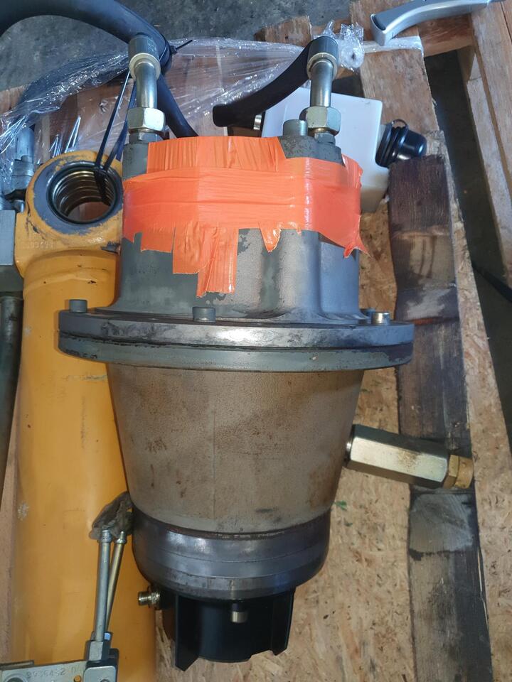 LIEBHERR SAT 225/229 - Transmission for Construction machinery: picture 4 LIEBHERR SAT 225/229 - Transmission for Construction machinery: picture 4
