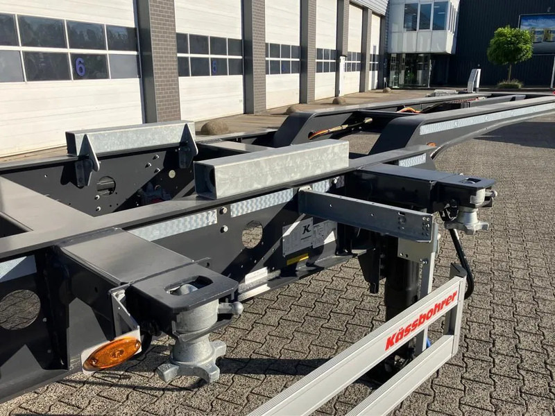 Kässbohrer SHG AVH / 45 - 12 / 27 Voor- en achterzijde uitschuifbaar -> 20"/40"/45" - Container transporter/ Swap body semi-trailer: picture 4 Kässbohrer SHG AVH / 45 - 12 / 27 Voor- en achterzijde uitschuifbaar -> 20"/40"/45" - Container transporter/ Swap body semi-trailer: picture 4