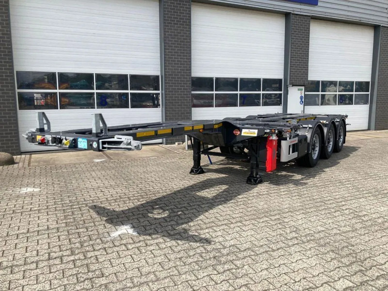 Kässbohrer SHG AVMH / 45 - 12 / 27 - Multi uitschuifbaar chassis -> 20"/30"/40"/45" - Container transporter/ Swap body semi-trailer: picture 5 Kässbohrer SHG AVMH / 45 - 12 / 27 - Multi uitschuifbaar chassis -> 20"/30"/40"/45" - Container transporter/ Swap body semi-trailer: picture 5