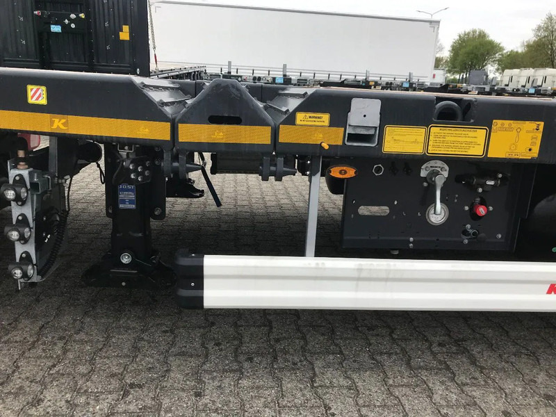 Kässbohrer SPA MR 3 / 1N - 18 / 27 Uitschuifbare MEGA oplegger met wieluitsparingen - Dropside/ Flatbed semi-trailer: picture 5 Kässbohrer SPA MR 3 / 1N - 18 / 27 Uitschuifbare MEGA oplegger met wieluitsparingen - Dropside/ Flatbed semi-trailer: picture 5