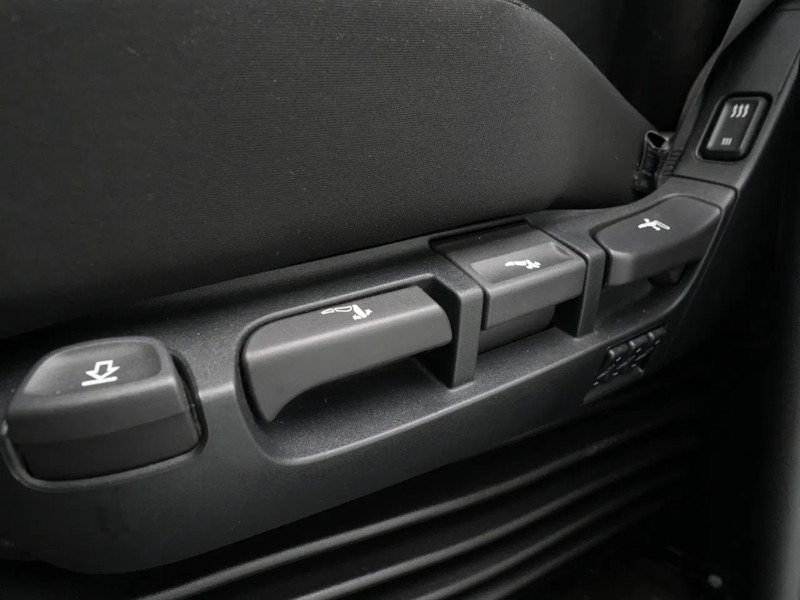 Tractor unit DAF XF 480 FT Super Space Cab, PTO Prep: picture 12