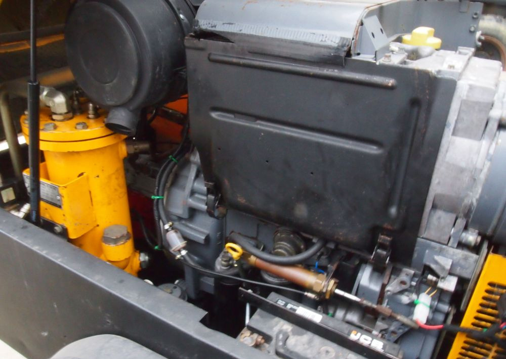 Kompresor Ingersoll Rand IR P130WD 2000 Kompresor Ingersoll Rand P130WD 30 kW - Air compressor: picture 5 Kompresor Ingersoll Rand IR P130WD 2000 Kompresor Ingersoll Rand P130WD 30 kW - Air compressor: picture 5