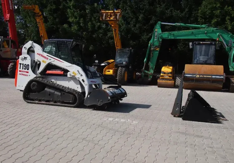 Miniładowarka Bobcat T190 2012 - Compact track loader: picture 3 Miniładowarka Bobcat T190 2012 - Compact track loader: picture 3