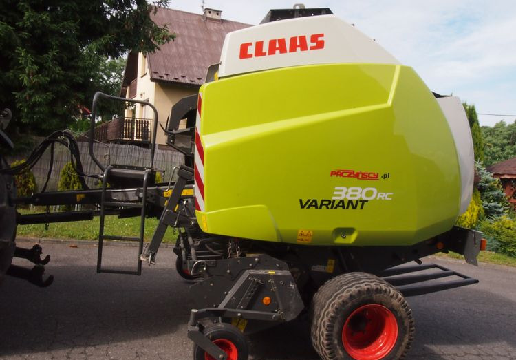Prasa Claas VARIANT 380 RC 2014 Prasa rolująca z nożami i opuszczana podłoga - Round baler: picture 4 Prasa Claas VARIANT 380 RC 2014 Prasa rolująca z nożami i opuszczana podłoga - Round baler: picture 4