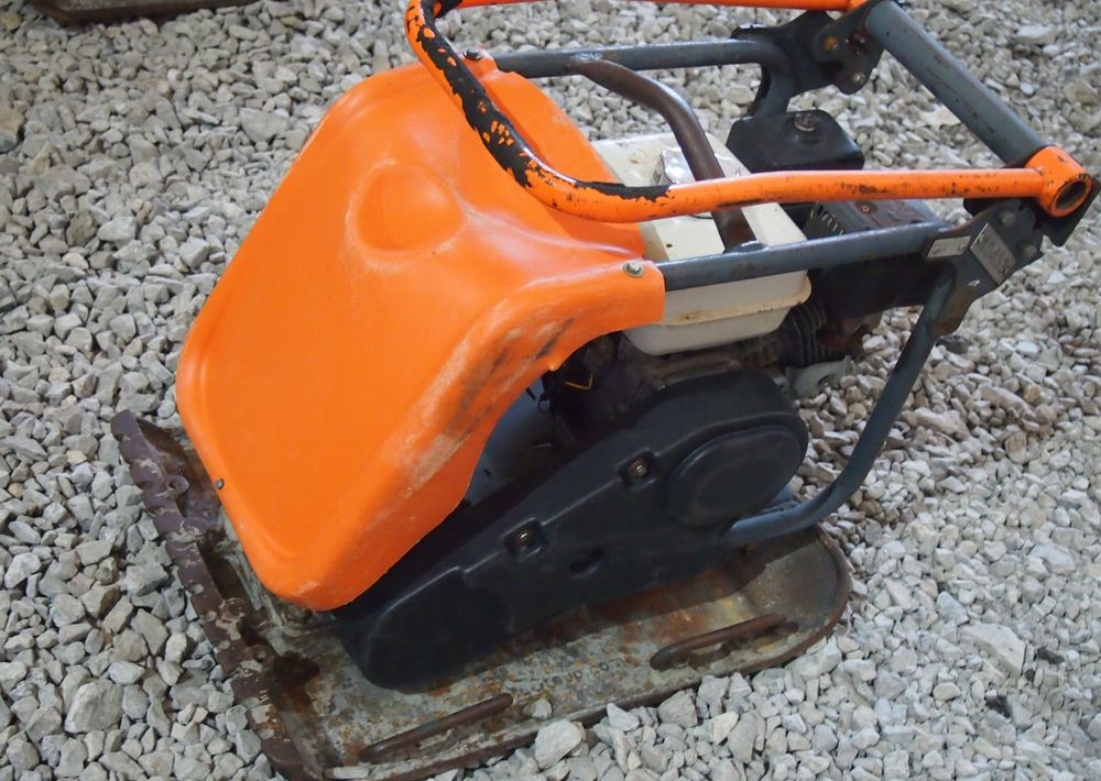 Ubijarka Belle PC5000E 2009 Zagęszczarka ubijarka Bella - Vibratory plate: picture 1 Ubijarka Belle PC5000E 2009 Zagęszczarka ubijarka Bella - Vibratory plate: picture 1