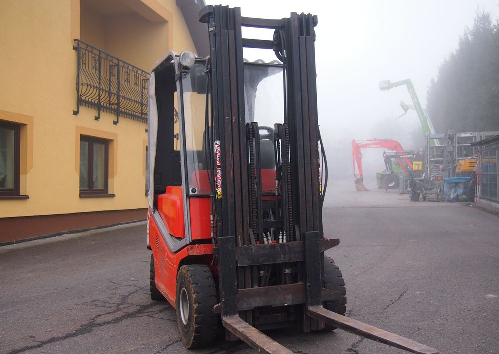 Wózek widłowy Toyota 8f 2011 TRIPLEX - LPG forklift: picture 3 Wózek widłowy Toyota 8f 2011 TRIPLEX - LPG forklift: picture 3