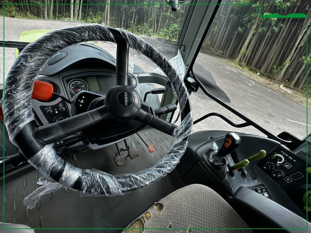 Leasing of Claas Arion 610 C  Claas Arion 610 C: picture 9