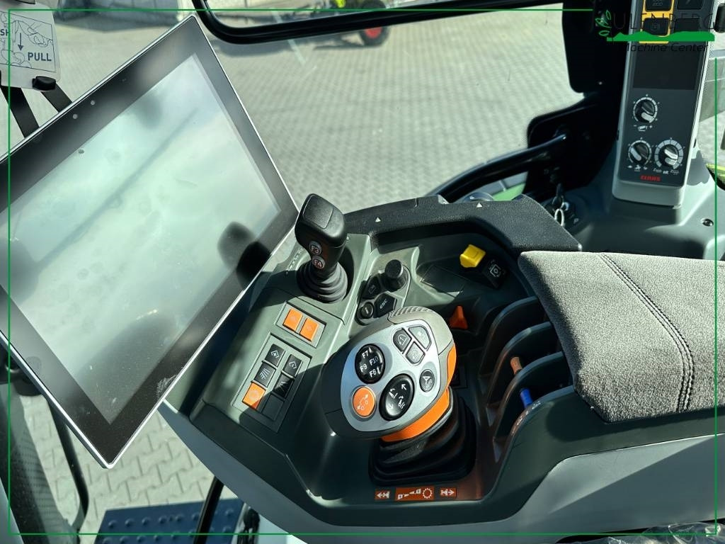 Leasing of Claas Arion 630  Claas Arion 630: picture 10