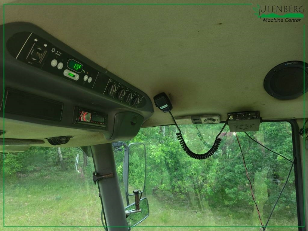 Farm tractor Claas Xerion 3300 Trac: picture 10 Farm tractor Claas Xerion 3300 Trac: picture 10