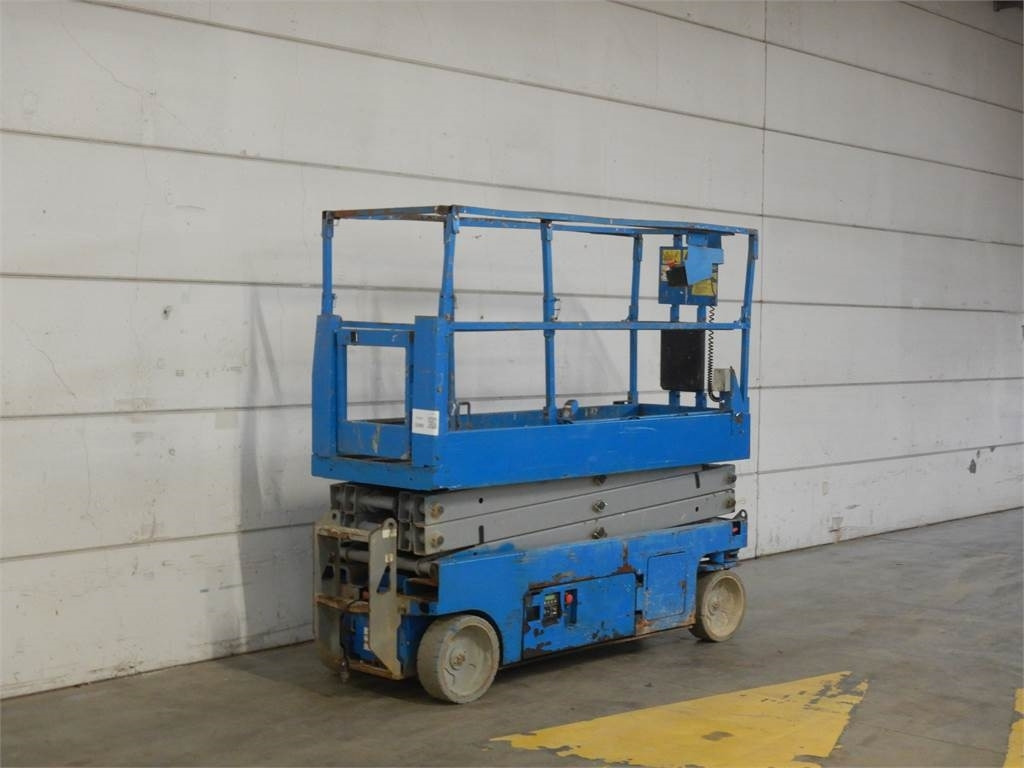 Genie GS2032 - Scissor lift: picture 3 Genie GS2032 - Scissor lift: picture 3