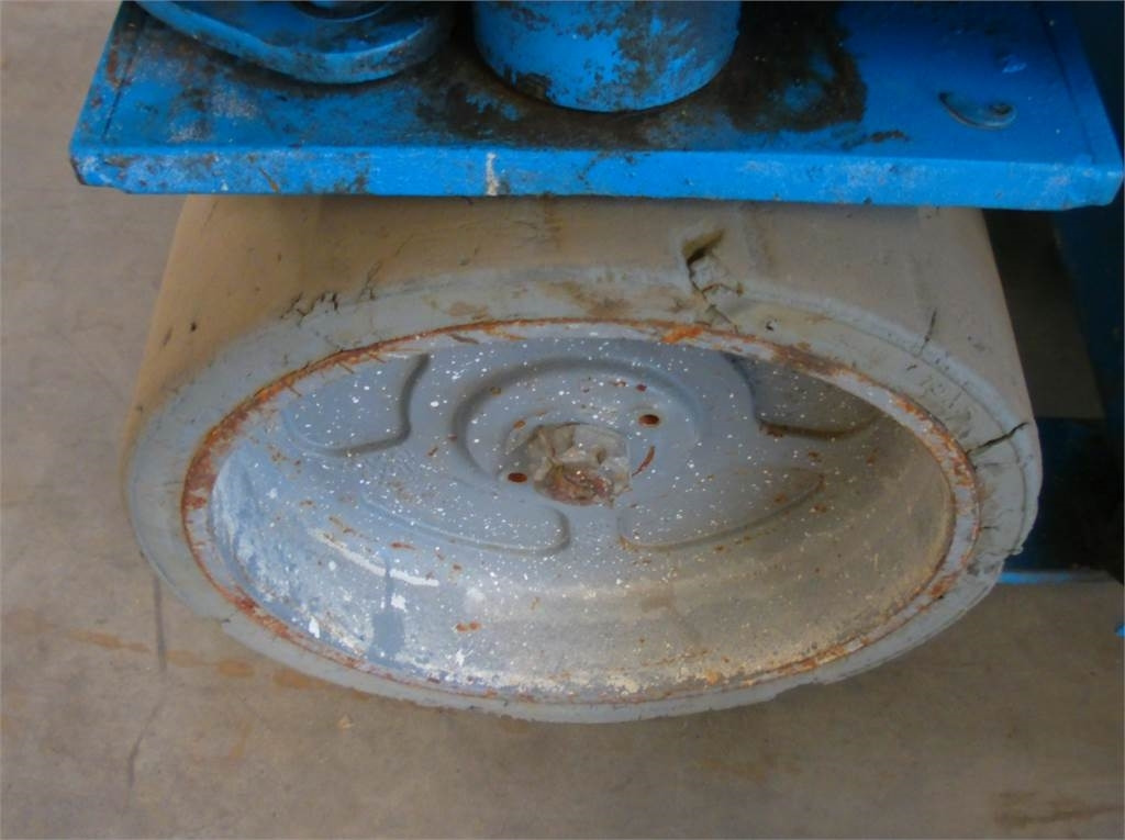 Scissor lift Genie GS2646: picture 13