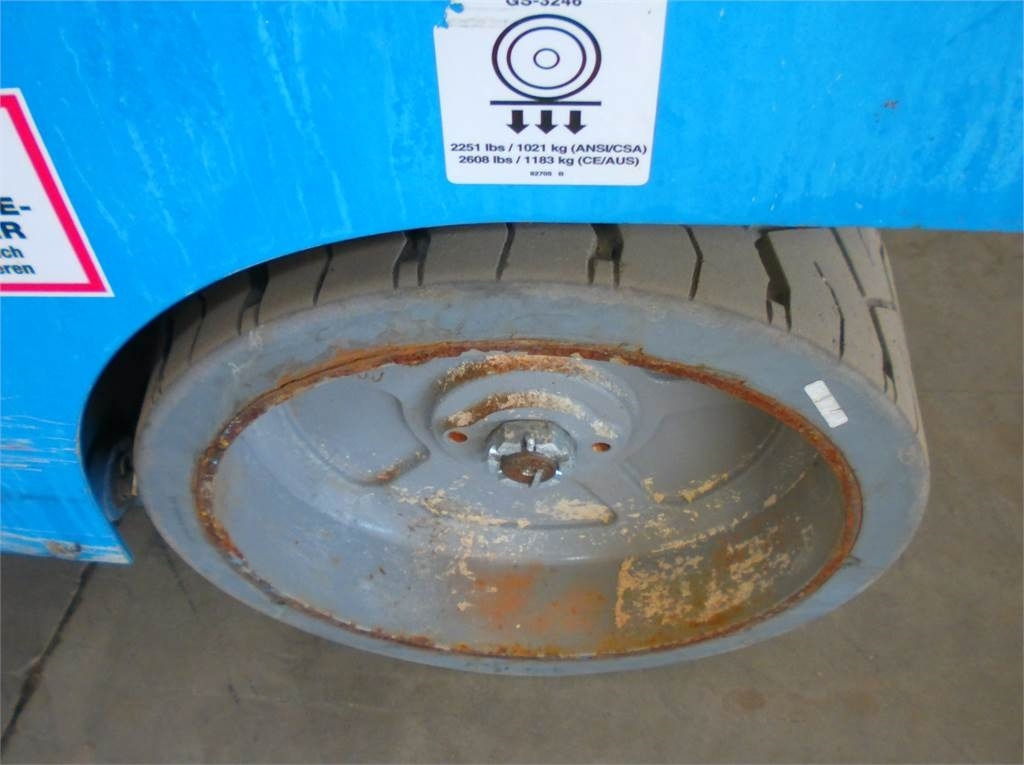 Scissor lift Genie GS3246: picture 13