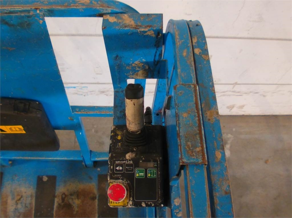 Scissor lift Genie GS3246: picture 9