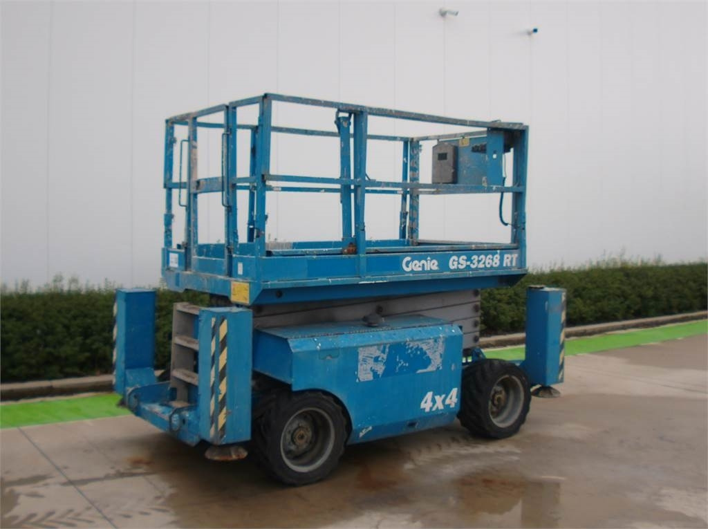 Genie GS3268RT - Scissor lift: picture 2 Genie GS3268RT - Scissor lift: picture 2