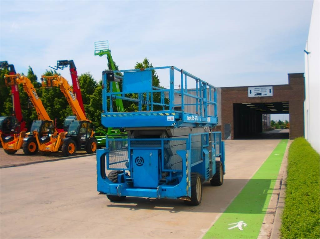 Genie GS5390RT - Scissor lift: picture 3 Genie GS5390RT - Scissor lift: picture 3