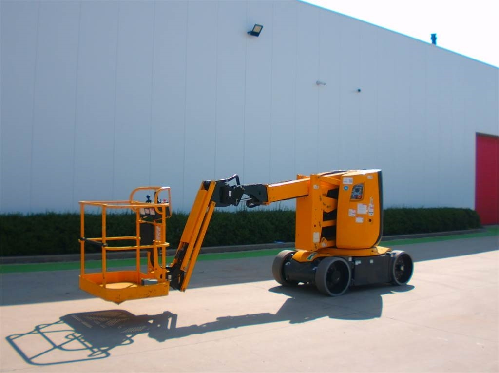 Haulotte HA12CJ+ - Articulated boom: picture 2 Haulotte HA12CJ+ - Articulated boom: picture 2