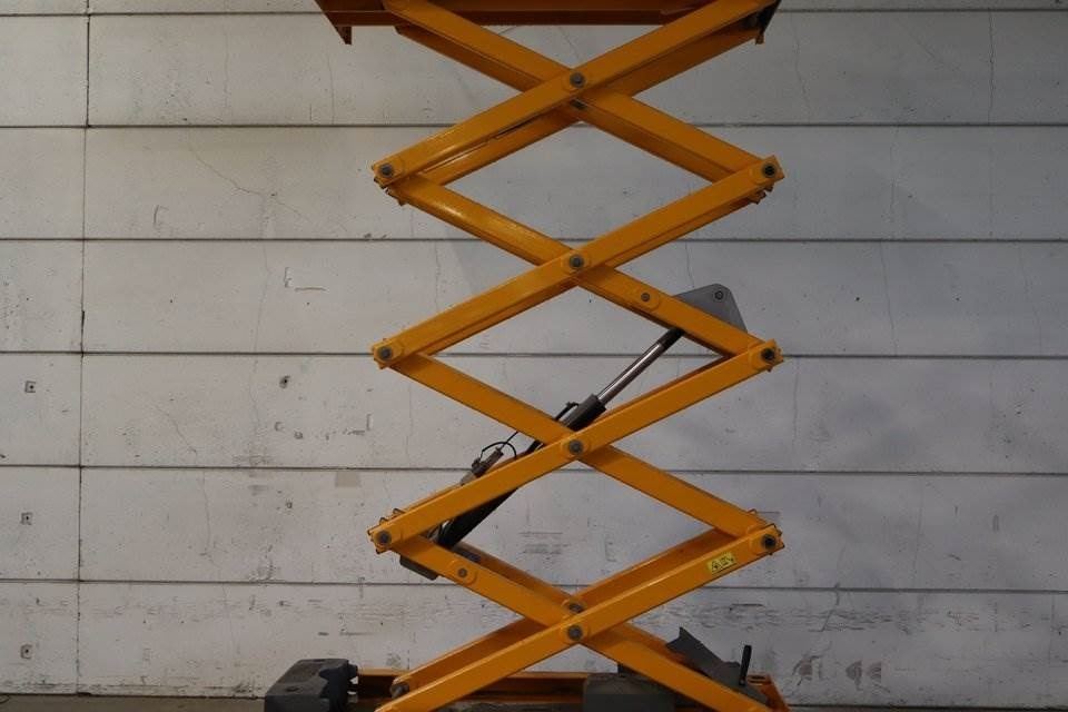 Scissor lift Haulotte Optimum 8AC: picture 7