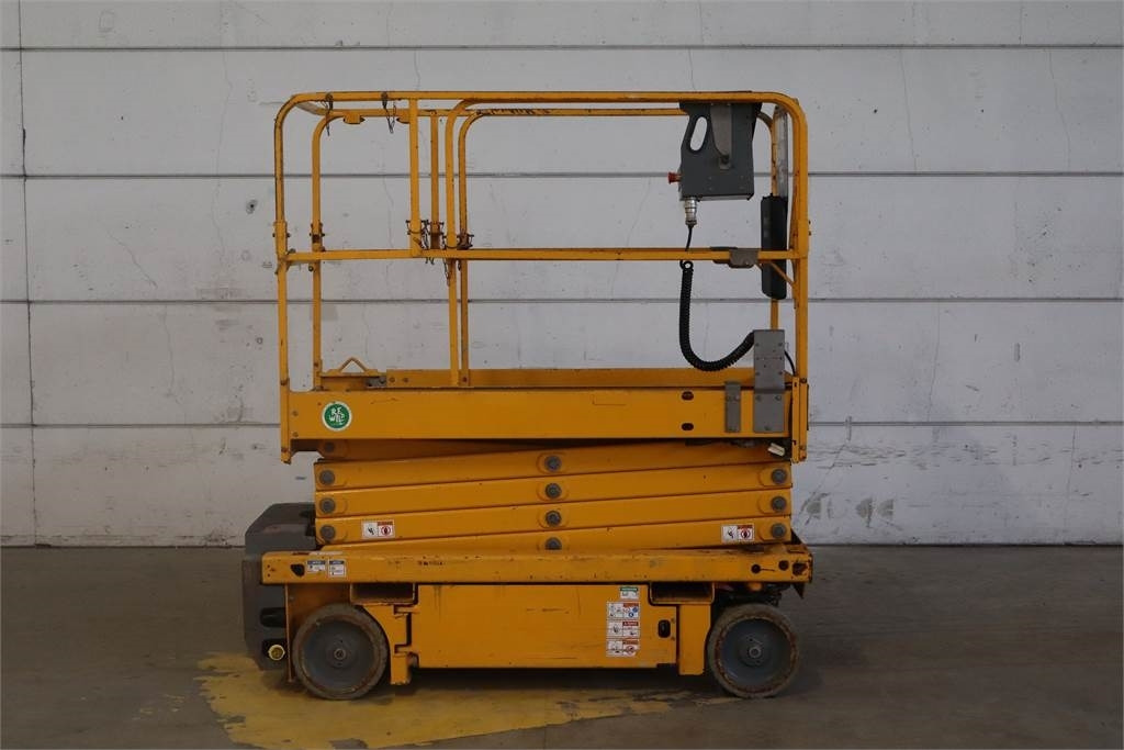 Haulotte Optimum 8AC - Scissor lift: picture 1 Haulotte Optimum 8AC - Scissor lift: picture 1