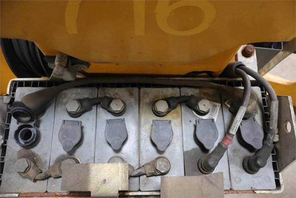 Haulotte STAR 10 - Vertical mast lift: picture 5 Haulotte STAR 10 - Vertical mast lift: picture 5