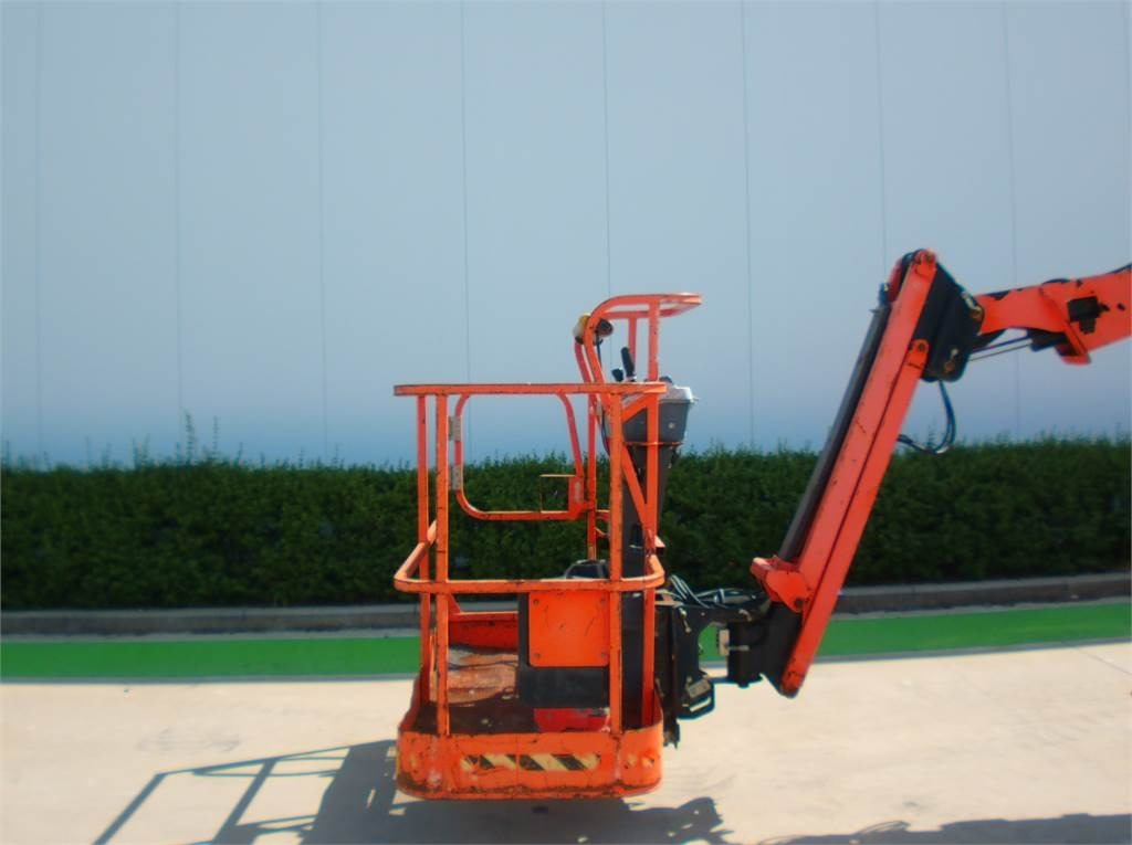 Articulated boom JLG 450AJ: picture 11