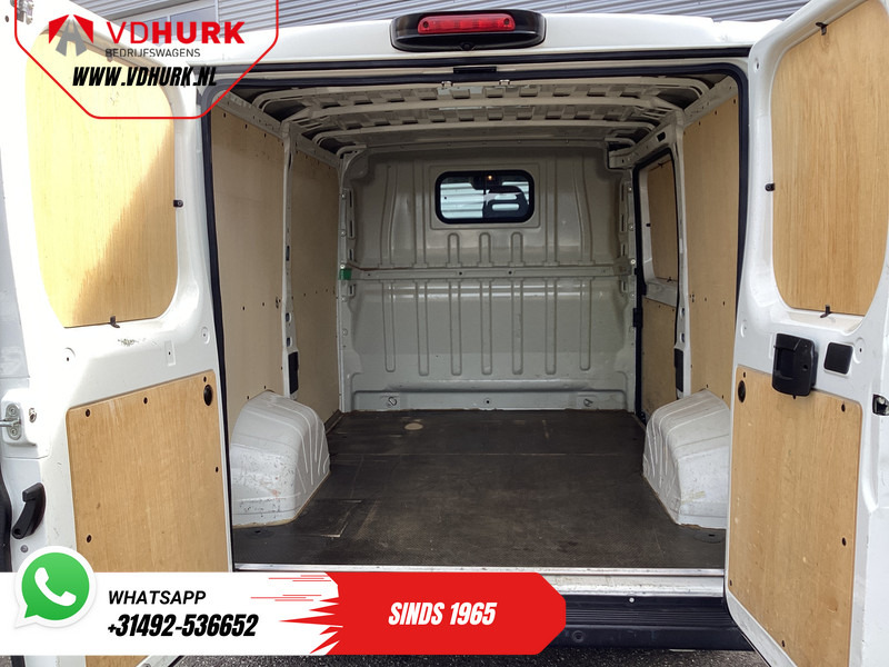 Citroën Jumper 2.0 HDi 130 pk EXPORT MARGE Airco/ Cruise/ Navi/ Camera/ PDC - Panel van: picture 5 Citroën Jumper 2.0 HDi 130 pk EXPORT MARGE Airco/ Cruise/ Navi/ Camera/ PDC - Panel van: picture 5