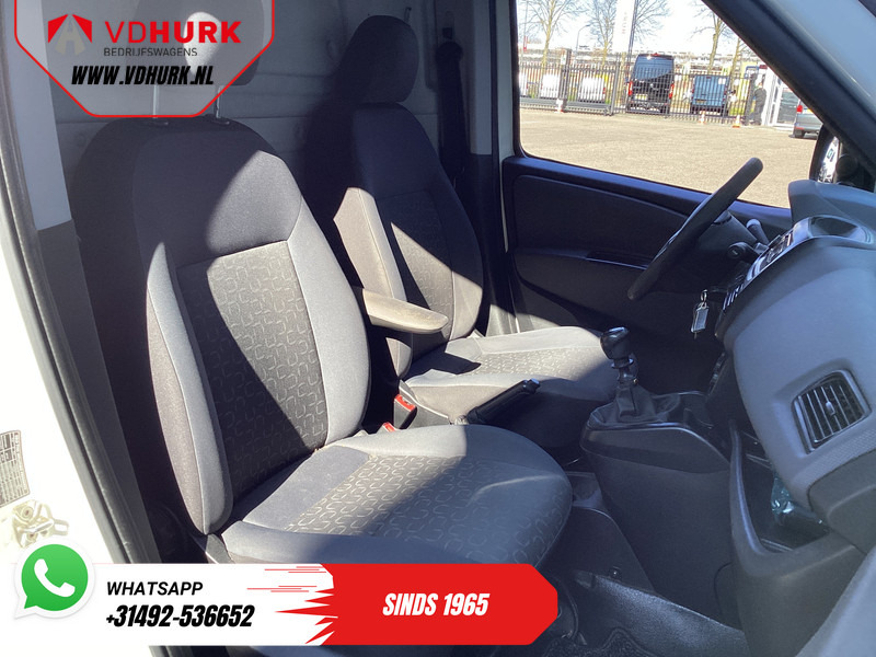 Small van Fiat Dobló Cargo 1.6 MJ 105 pk EXPORT ONLY Airco/ PDC/ Trekhaak: picture 9