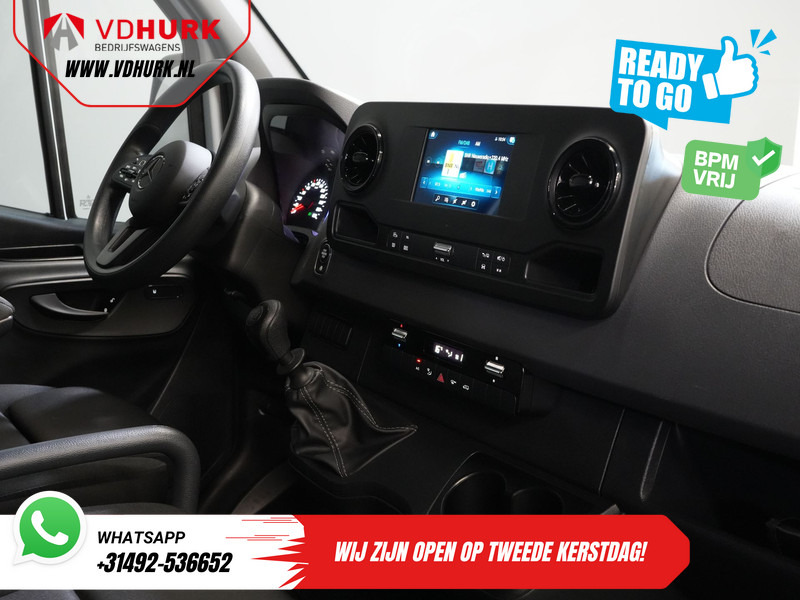 Mercedes-Benz Sprinter 317 1.9 CDI BPM VRIJ! 445x211x225/ Dhollandia Laadklep/ CarPlay/ Stoelverw./ Navi/ Airco/ Camera/ Cruise - Box van: picture 3 Mercedes-Benz Sprinter 317 1.9 CDI BPM VRIJ! 445x211x225/ Dhollandia Laadklep/ CarPlay/ Stoelverw./ Navi/ Airco/ Camera/ Cruise - Box van: picture 3