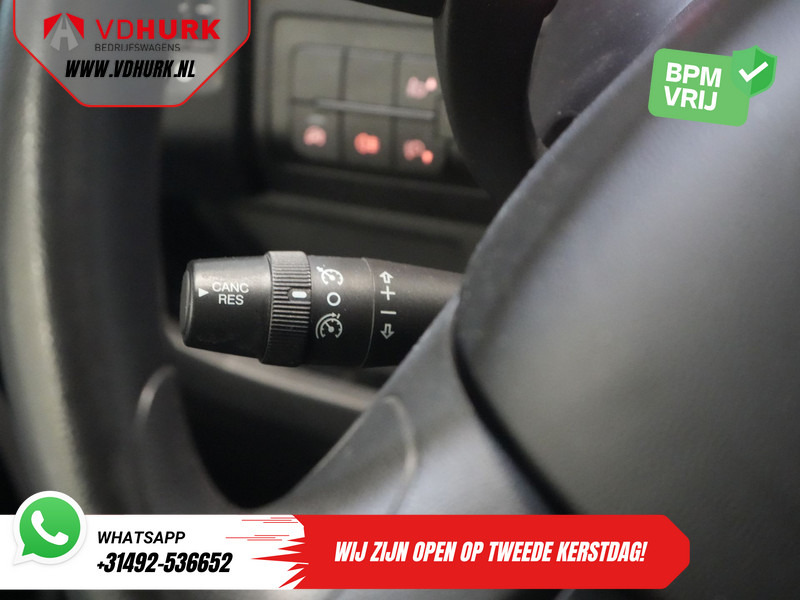 Small van Peugeot Boxer 2.2 HDi 120 pk L2H2 BPM VRIJ! (DEMO) 2.5t Trekverm./ Navi/ PDC/ Cruise/ Airco: picture 16