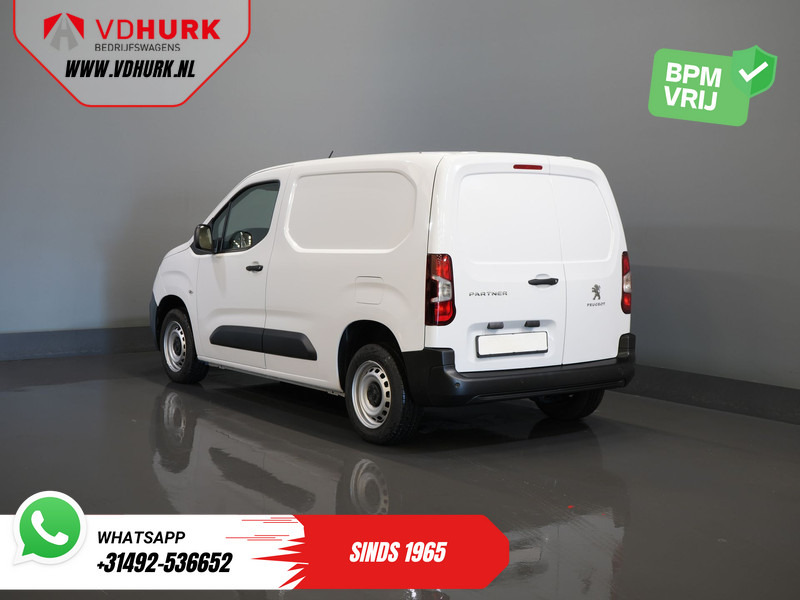 Peugeot Partner 1.2 PureTech 110 pk BPM VRIJ/ BENZINE/ PDC/ Cruise/ Airco - Small van: picture 2 Peugeot Partner 1.2 PureTech 110 pk BPM VRIJ/ BENZINE/ PDC/ Cruise/ Airco - Small van: picture 2