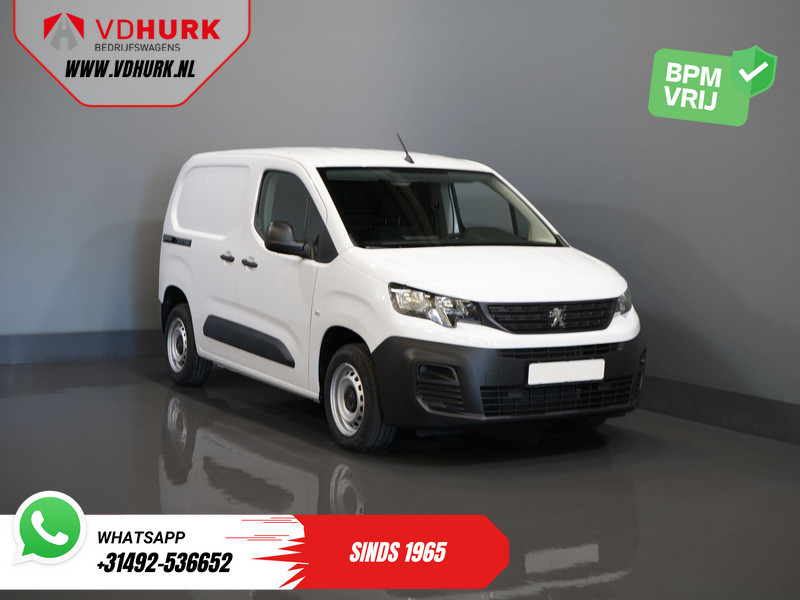 Peugeot Partner 1.2 PureTech 110 pk BPM VRIJ/ BENZINE/ PDC/ Cruise/ Airco - Small van: picture 1 Peugeot Partner 1.2 PureTech 110 pk BPM VRIJ/ BENZINE/ PDC/ Cruise/ Airco - Small van: picture 1