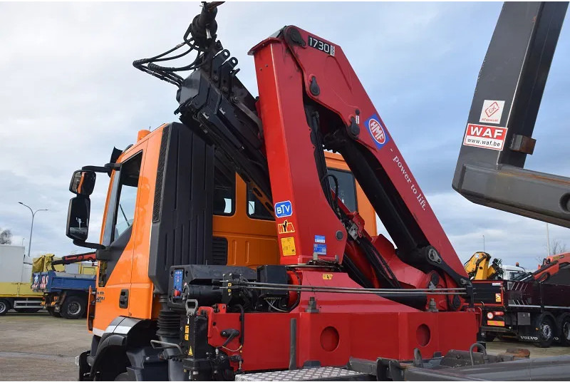 Hook lift truck Iveco Trakker AD260T36: picture 14